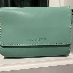 🍃Mint Med Metro Crossbody Bag - Portland Leather